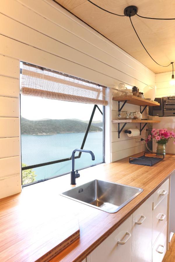 Boho Hill Apartment - Great Barrier Island Escape Okiwi Buitenkant foto